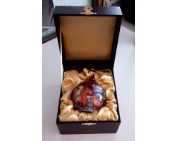 Новогодний елочный шар в подарочном футляре