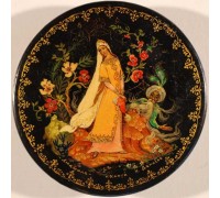 Лаковая миниатюра "Людмила"
