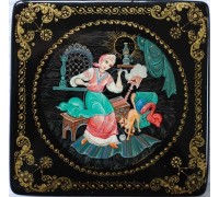 Лаковая миниатюра "Пряха"