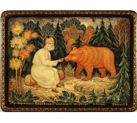 Лаковая миниатюра "Серафим Саровский кормит медведя"
