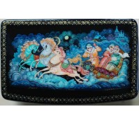 Лаковая миниатюра "Тройка"